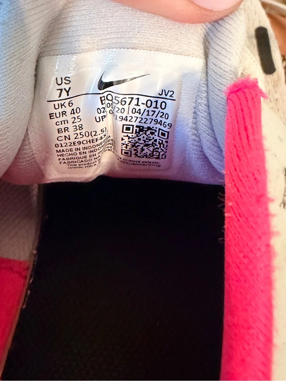 Nike Kids Light Gray Running Sneakers with Pink Lining